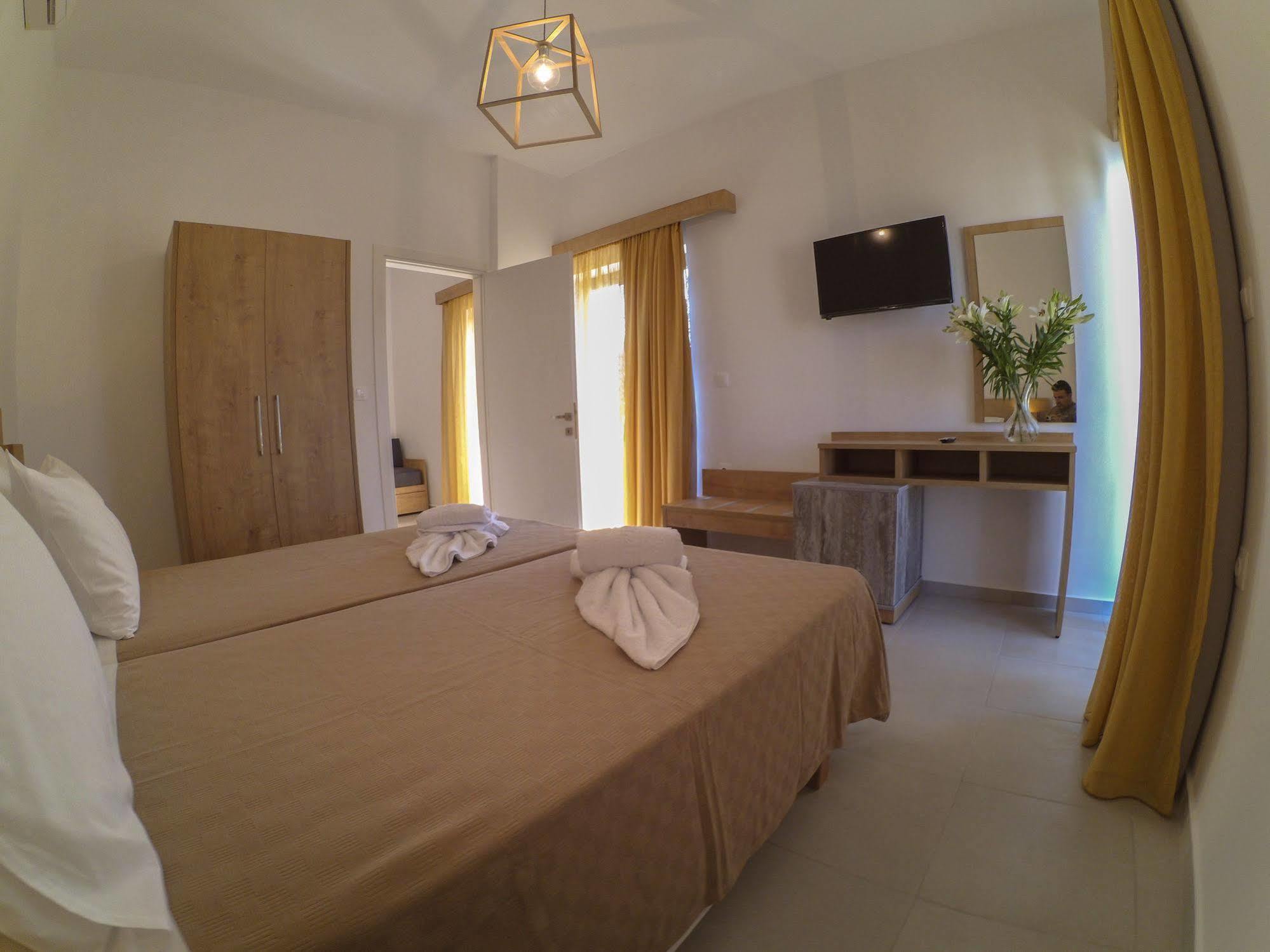 Castell Hotel Kissamos Exterior photo