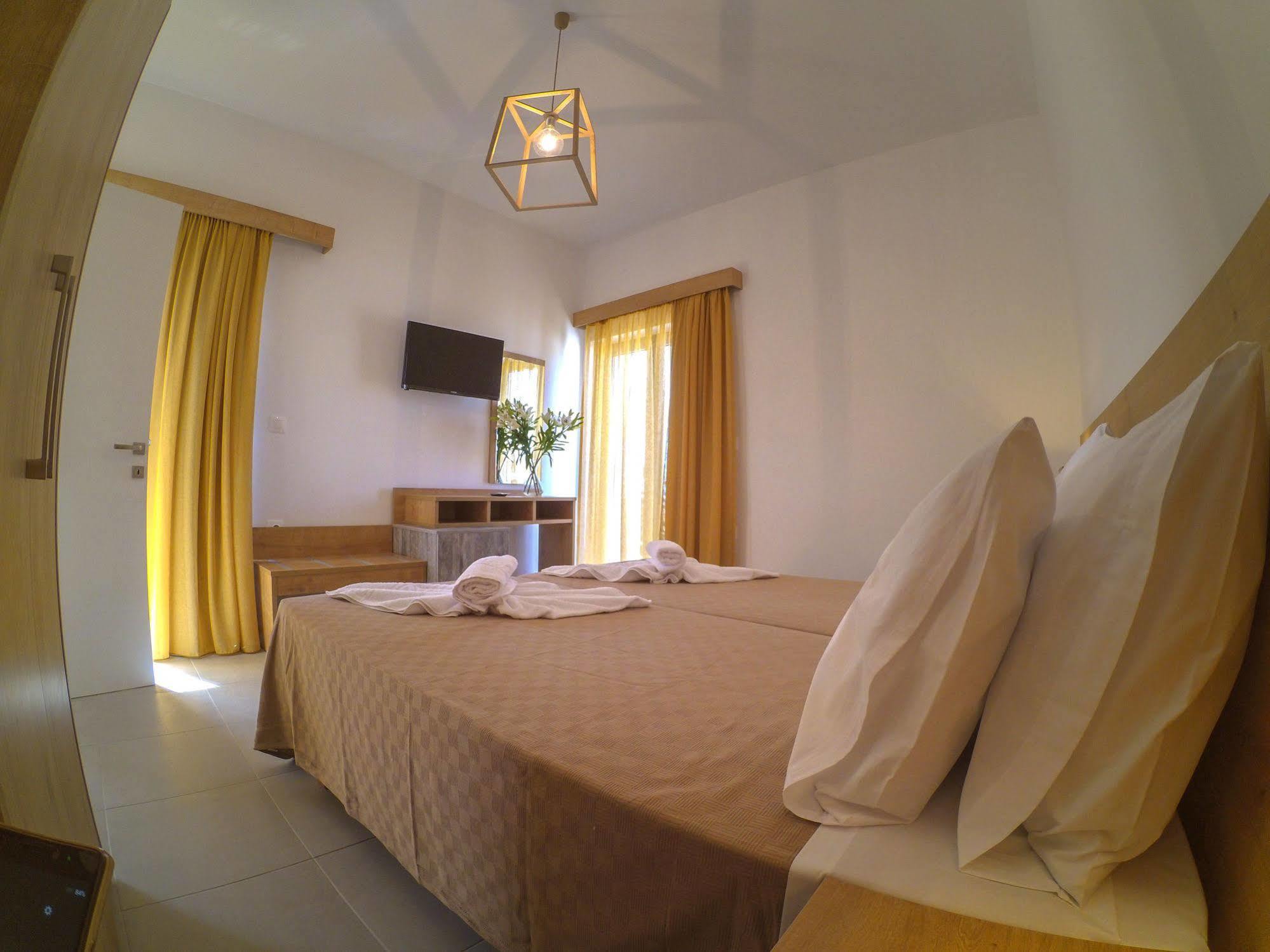 Castell Hotel Kissamos Exterior photo