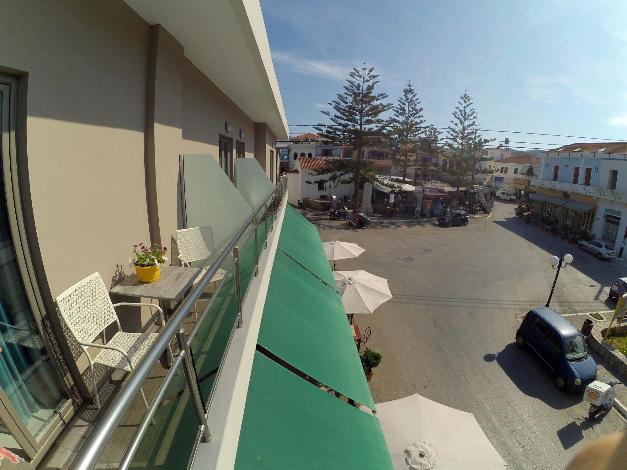 Castell Hotel Kissamos Exterior photo